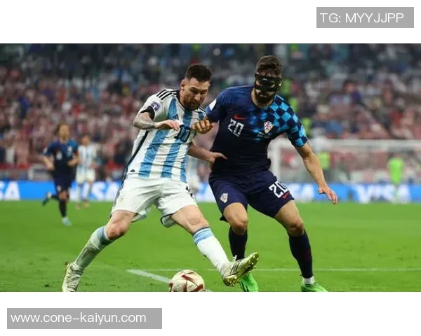 迪亚斯本赛季场均评分817仅次于凯恩和姆巴佩展现强大实力